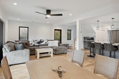 Crafted with a keen eye for coastal modernism, this 1 - photo 5