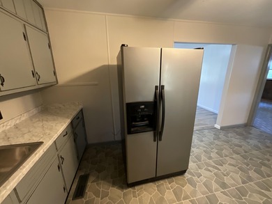 Discover the convenience and opportunity this spacious Somerset