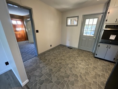 Discover the convenience and opportunity this spacious Somerset