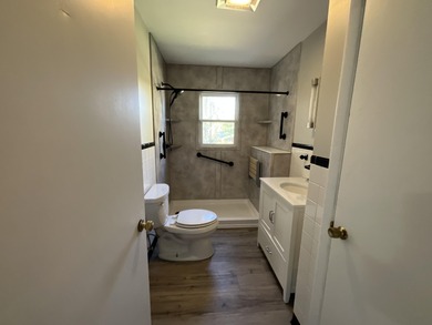 Discover the convenience and opportunity this spacious Somerset