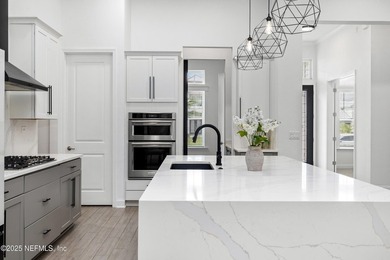 The lifestyle of luxury blends with modern comforts here at your - photo 31