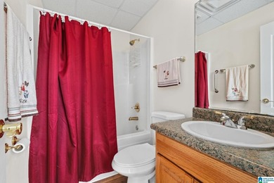 Stunning 4BR, 3BA lakefront retreat on Logan Martin Lake with - photo 34