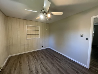 Discover the convenience and opportunity this spacious Somerset