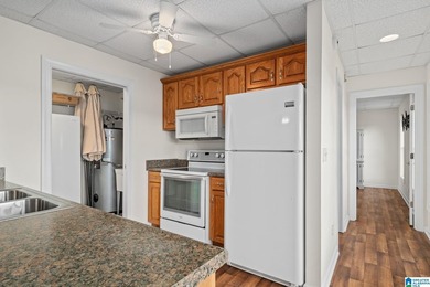 Stunning 4BR, 3BA lakefront retreat on Logan Martin Lake with - photo 36