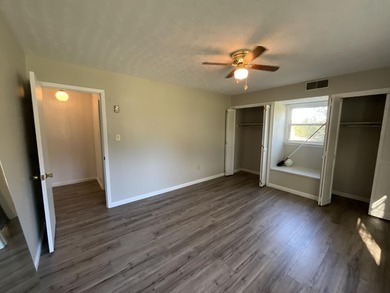 Discover the convenience and opportunity this spacious Somerset