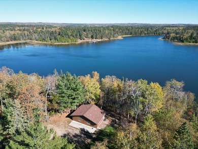 Motivated seller. Discover your ideal getaway with this inviting - photo 1