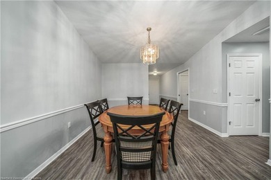 Experience the ultimate in comfortable living with this stunning - photo 15