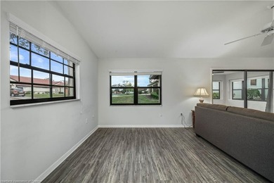 Experience the ultimate in comfortable living with this stunning - photo 21
