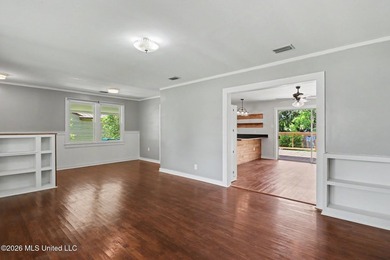 Nestled in the heart of Bayou View, this adorable 2-bedroom - photo 7