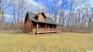 Beaver Mountain Log Home @ Sleepy Hollow Lake  - Lake Home For Sale in Athens, New York
