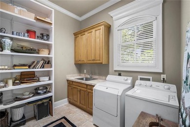 Welcome to 113 Oak Avenue, located in Fairhope's sought-after - photo 29