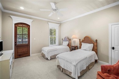 Welcome to 113 Oak Avenue, located in Fairhope's sought-after - photo 39