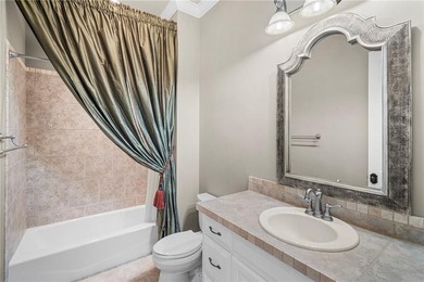 Welcome to 113 Oak Avenue, located in Fairhope's sought-after - photo 40