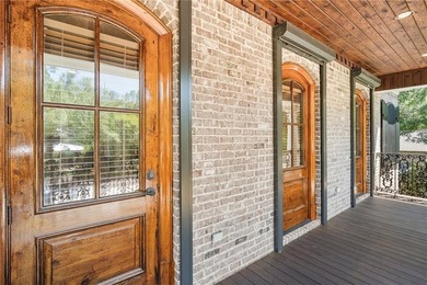 Welcome to 113 Oak Avenue, located in Fairhope's sought-after - photo 42