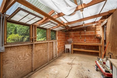Welcome to 113 Oak Avenue, located in Fairhope's sought-after - photo 51