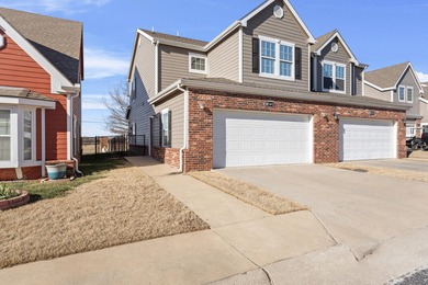Grand Lake O the Cherokees Townhome/Townhouse For Sale in Afton Oklahoma