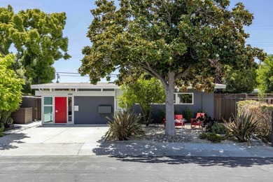 Set in the charming Fairmeadow neighborhood, this beautifully - photo 1