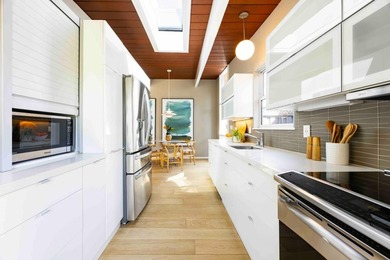 Set in the charming Fairmeadow neighborhood, this beautifully - photo 10