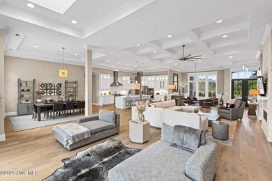 NEW | WATER-ACCENTUATED | MOVE-IN-READY An extraordinary coastal - photo 8
