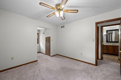 Lovely maintained by its original owners, this 1965 sq ft home - photo 21
