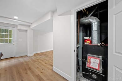 Lovely maintained by its original owners, this 1965 sq ft home - photo 29