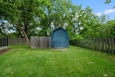 Lovely maintained by its original owners, this 1965 sq ft home - photo 44