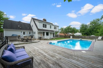 Lovely maintained by its original owners, this 1965 sq ft home - photo 47