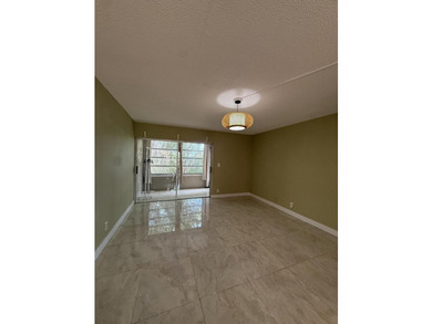 Ground Floor, 2 Bed | 2 Bath, Updated Kitchen, Updated Bathrooms - photo 7