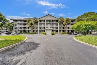 Pine Island Ridge Lakes Condo For Sale in Davie Florida