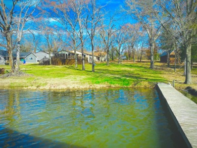 Waterfront Retreat on Cedar Creek Lake - Lake Home For Sale in Athens, Texas