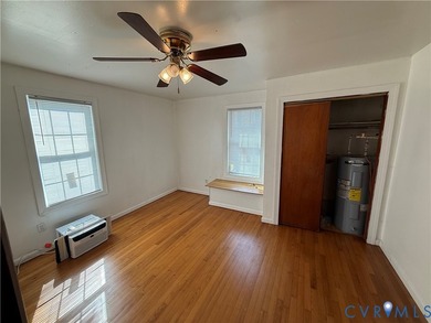 Don't miss your chance to purchase this cozy cottage. Minutes to - photo 11