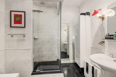Residence 5AB at 18 East 77th Street Perfectly positioned on one - photo 12