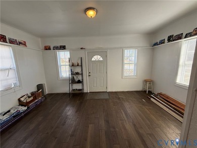 Don't miss your chance to purchase this cozy cottage. Minutes to - photo 13