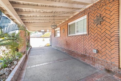 Bring your imagination and transform this spacious 4-bedroom - photo 8