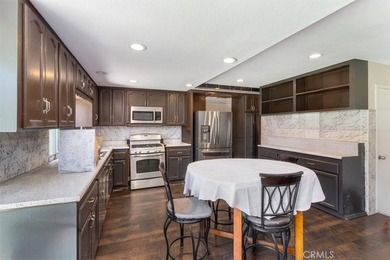 Bring your imagination and transform this spacious 4-bedroom - photo 9