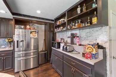 Bring your imagination and transform this spacious 4-bedroom - photo 10