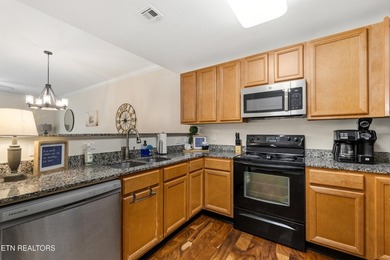 Darling 1 bedroom unit with easy access on first floor. Roomy - photo 12