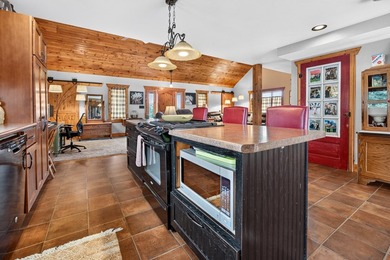 Discover the perfect blend of comfort, function, and country - photo 14