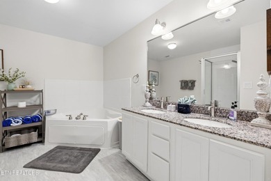 Darling 1 bedroom unit with easy access on first floor. Roomy - photo 25