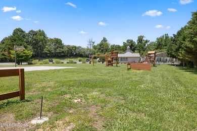Darling 1 bedroom unit with easy access on first floor. Roomy - photo 34