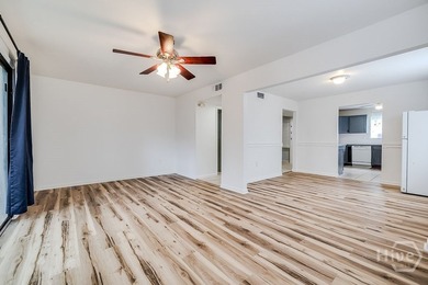 Beautiful 3-bedroom, 2.5-bath townhome with a modern kitchen - photo 10