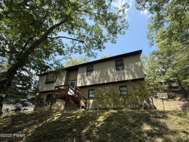 Lake Home For Sale in East Stroudsburg, Pennsylvania