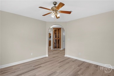 Motivated Seller - New Roof - Beautiful Views! Welcome home to - photo 8