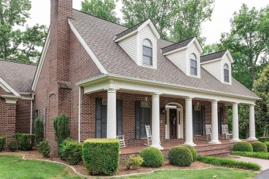 Welcome to this extraordinary custom-built estate offering - photo 5