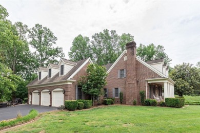Welcome to this extraordinary custom-built estate offering - photo 6