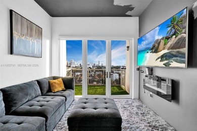 Come check out this amazing 2 bedroom 2 bath condo on the Miami