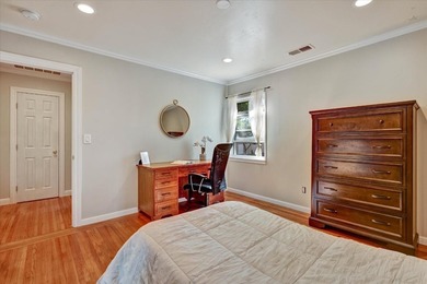 Pride of ownership located in Redwood City, this cozy 2-bedroom - photo 25