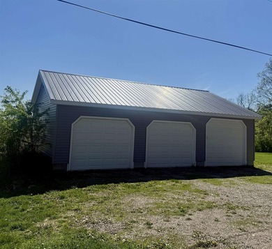Situated on approximately 50 acres with the Little River winding - photo 5