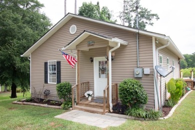 Lake Home For Sale in Eatonton, Georgia