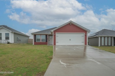 (private lake, pond, creek) Home Sale Pending in Duenweg Missouri